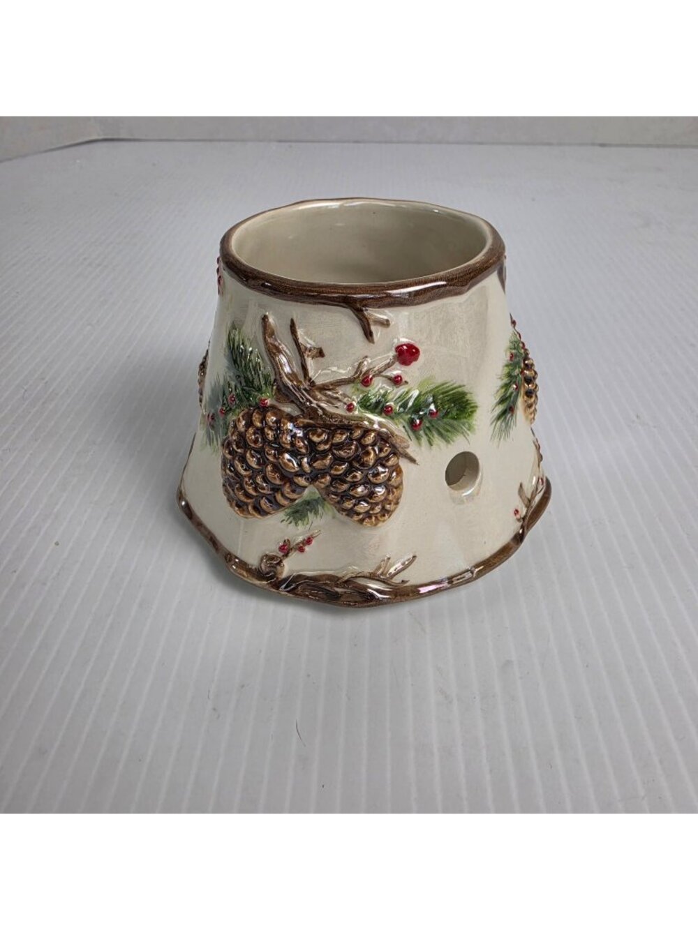 VINTAGE SALLY ECKMAN ROBERTS WINTER PINECONE AND BERRY PATTERN CANDLE JAR SHADE